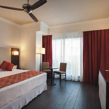 호텔 Riu Monica - Adults Only 네르하